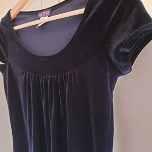 Black Velvet Feel Cap Sleeve Shift Dress